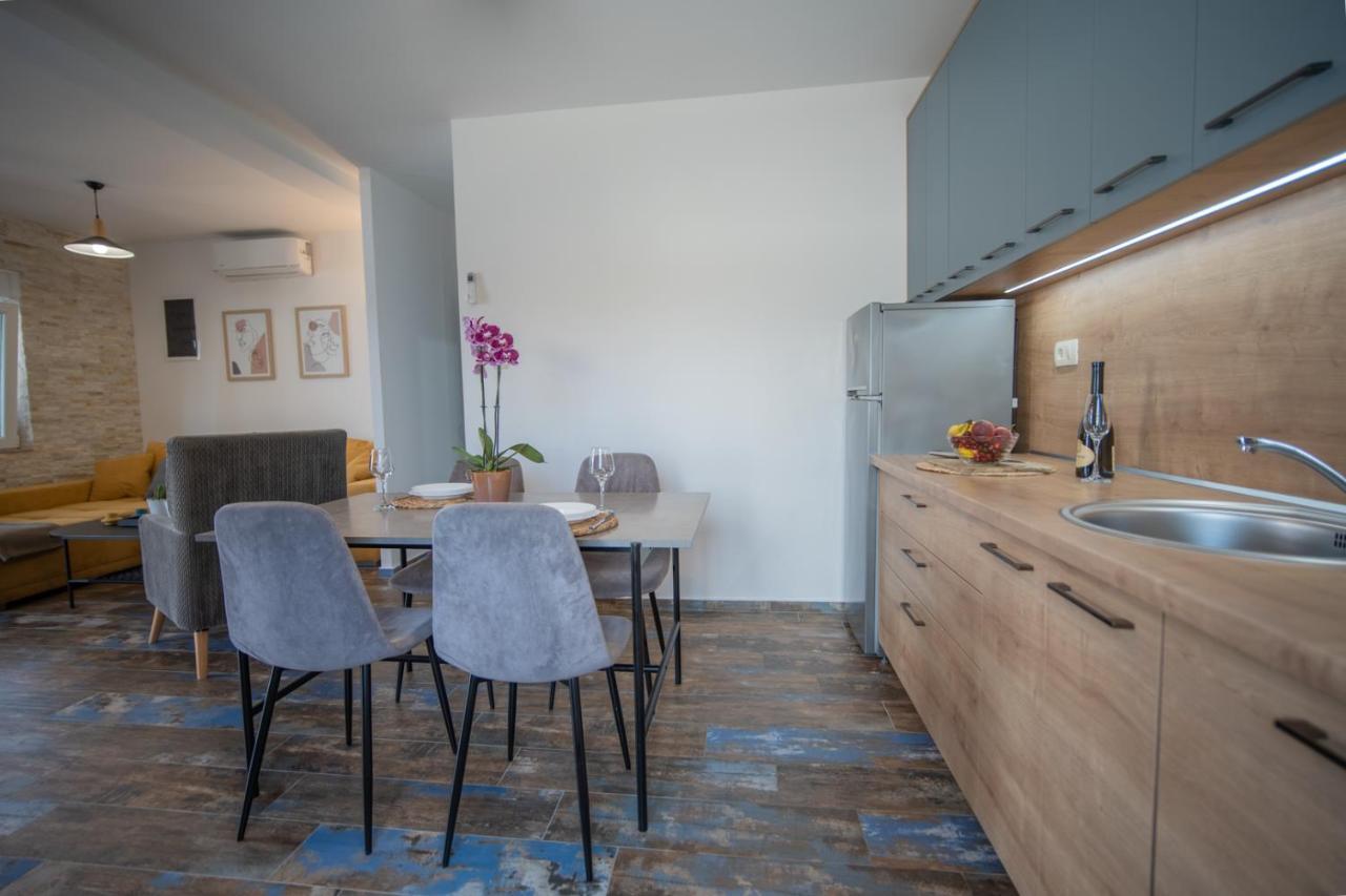 Family House Bjelila Tivat